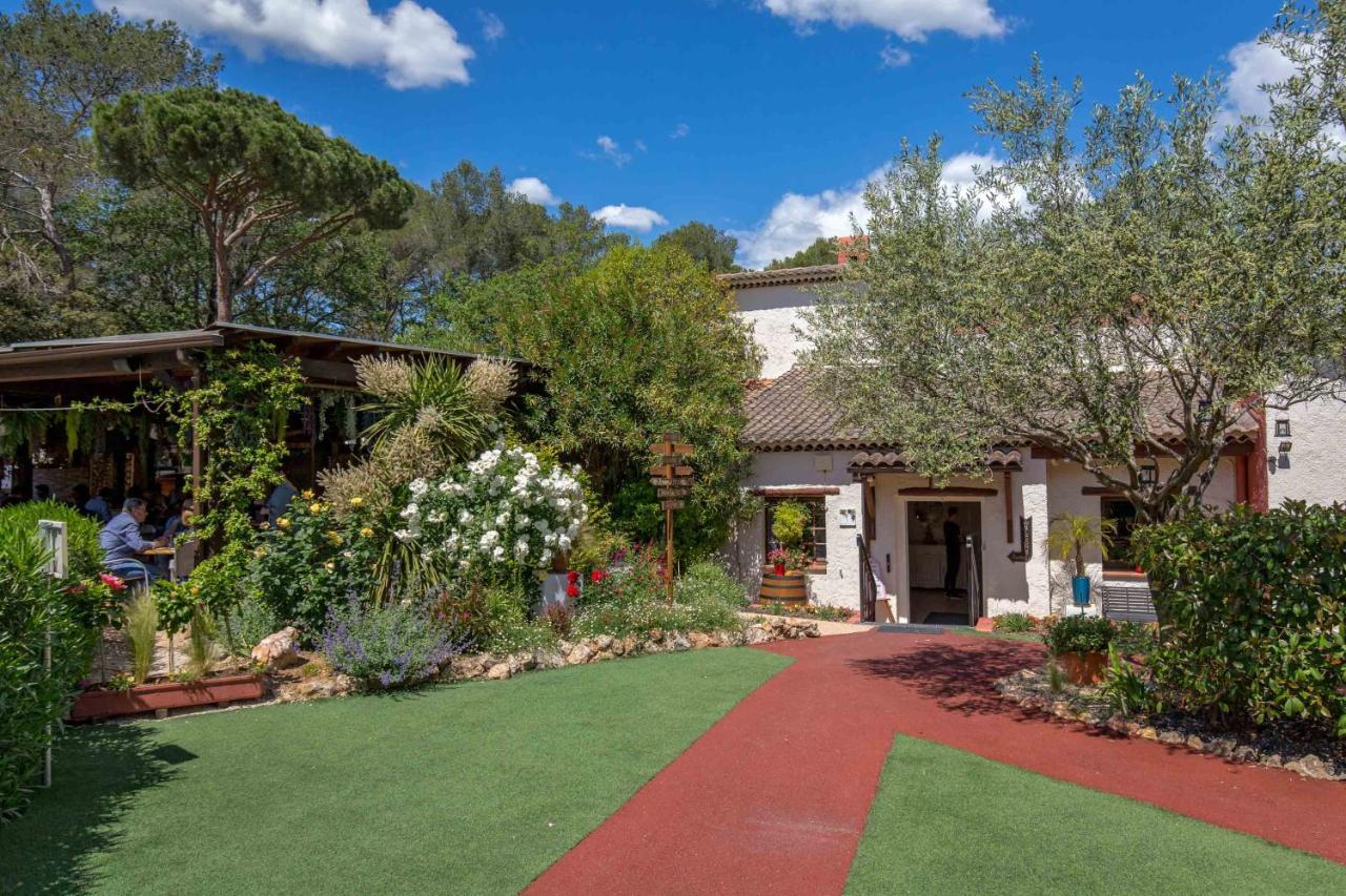 فندق Les Pins Blancs En Provence لو موي المظهر الخارجي الصورة