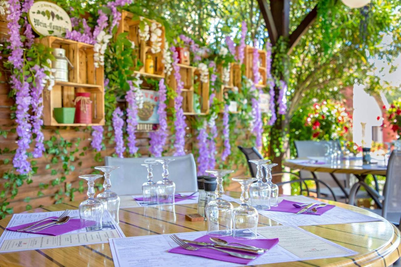 فندق Les Pins Blancs En Provence لو موي المظهر الخارجي الصورة